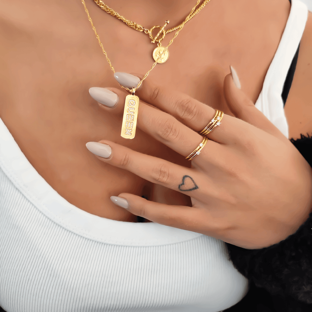 Vertical rectangle deals necklace